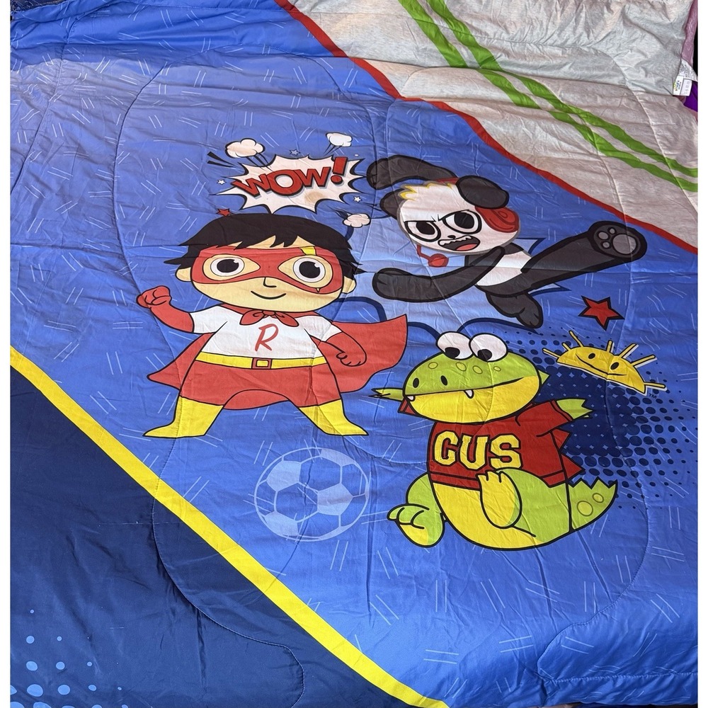 Ryan's World Kids Reversible 72x 86 Twin/Full Blanket 2019 Pre Owned